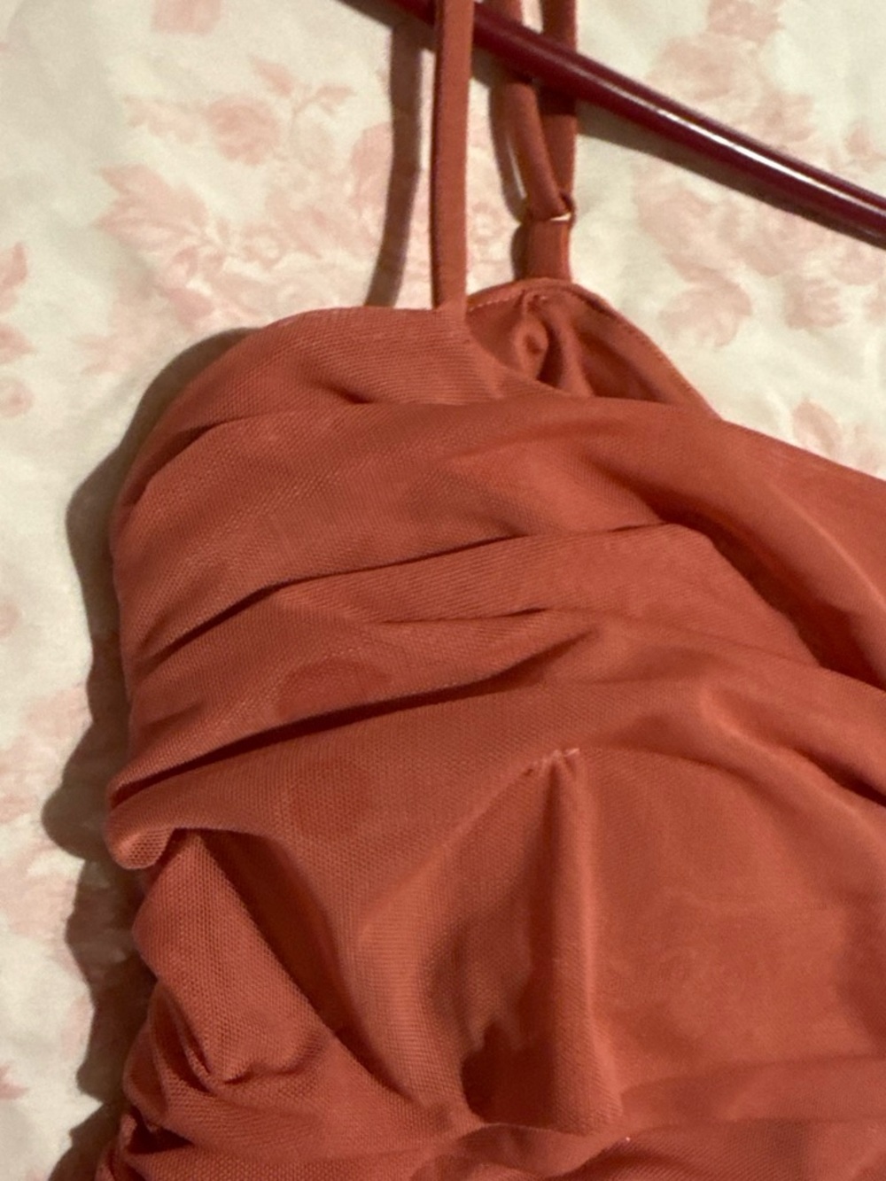 Express Rust Ruched One-Piece bodysuit - Picture 4 of 6